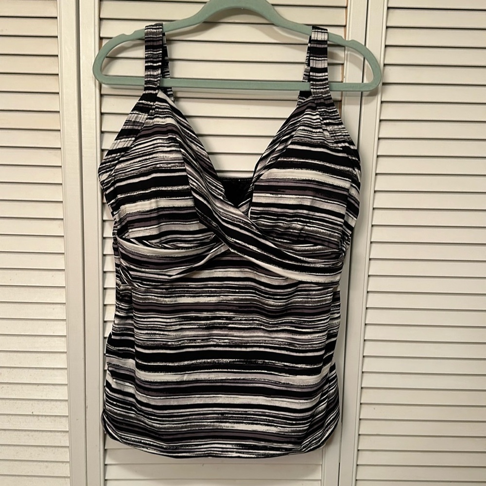 Lands End Women's Tankini 18 DD Swim Top Black & White